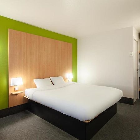 B&B Hotel Herblay Bagian luar foto