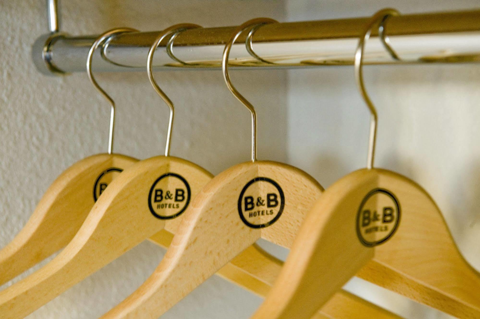 B&B Hotel Herblay Bagian luar foto