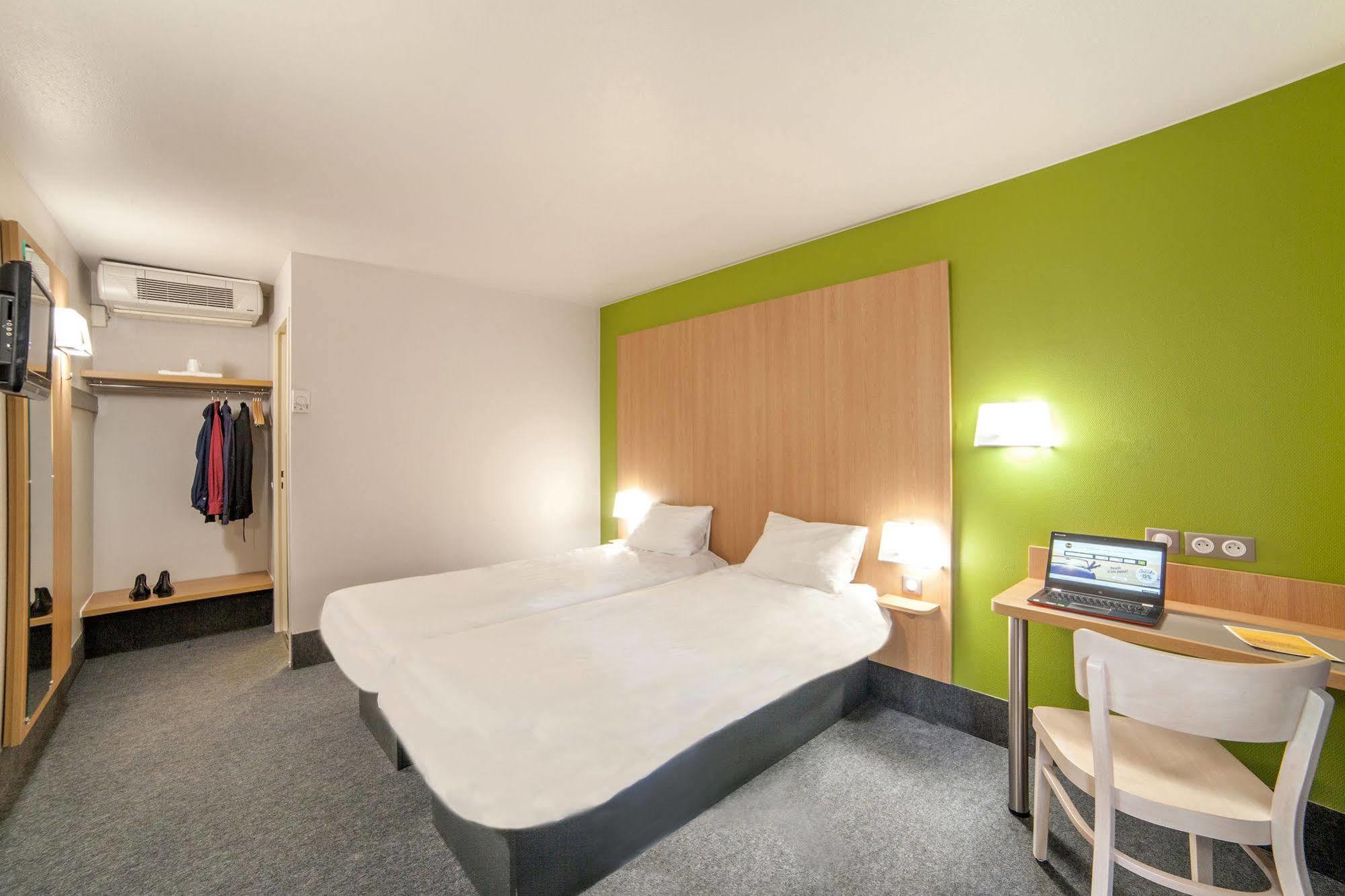 B&B Hotel Herblay Bagian luar foto