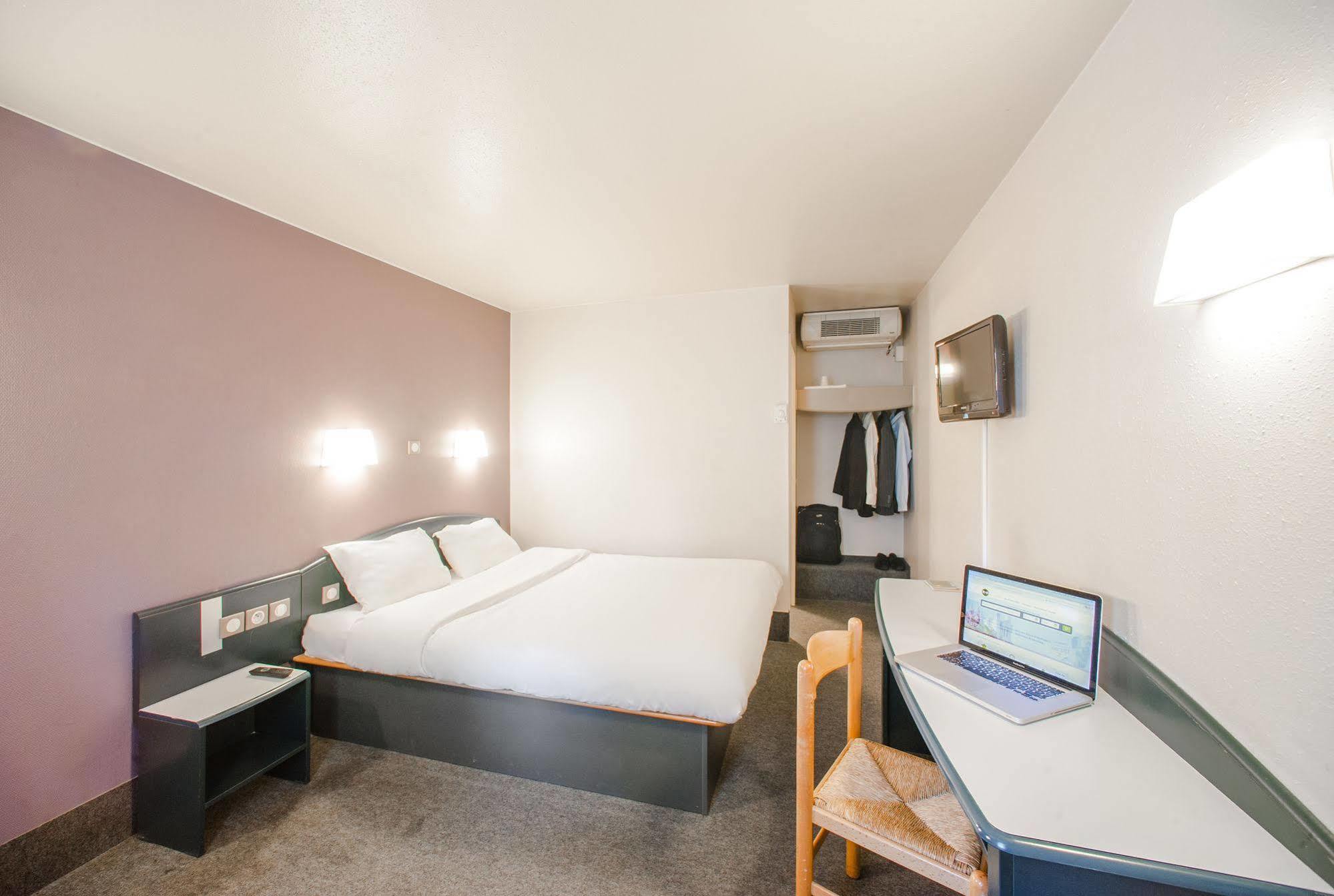 B&B Hotel Herblay Bagian luar foto